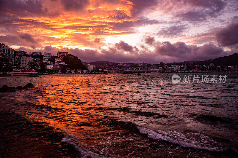 Windy Te Whanganui-a-Tara惠灵顿，日落